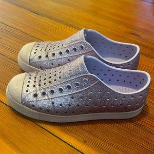 Girls’ Native Jefferson Bling shoes